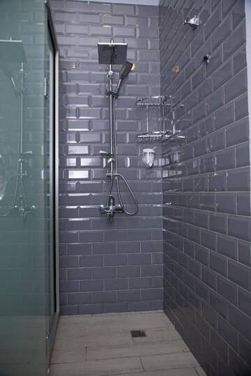 Фото номера Общий женский номер Хостелы Central Hostel г. Шеки 17
