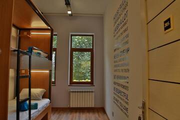 Фото номера Общий женский номер Хостелы Central Hostel г. Шеки 21