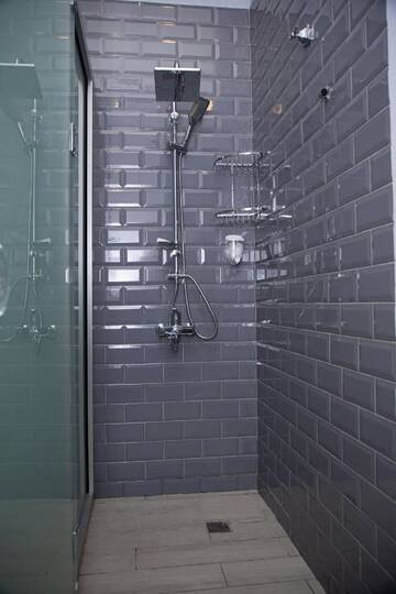 Фото номера Общий женский номер Хостелы Central Hostel г. Шеки 6