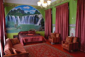 Фото номера Семейный номер с видом на горы Гостевой дом OLD HOUSE Guesthouse г. Шеки 8