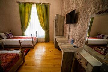 Фото номера Стандартный двухместный номер с 2 отдельными кроватями Отель Old Town Sheki г. Шеки 14